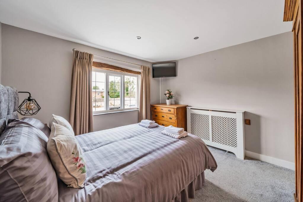 Fox Cottage, Within 5 Min Walk Of Bicester Village エクステリア 写真