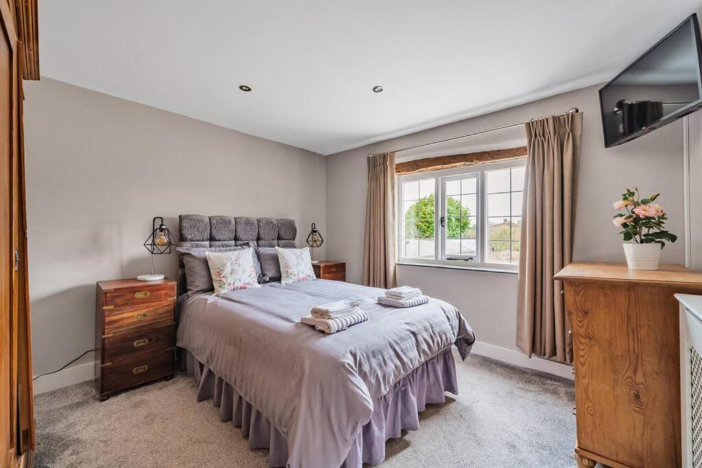 Fox Cottage, Within 5 Min Walk Of Bicester Village エクステリア 写真
