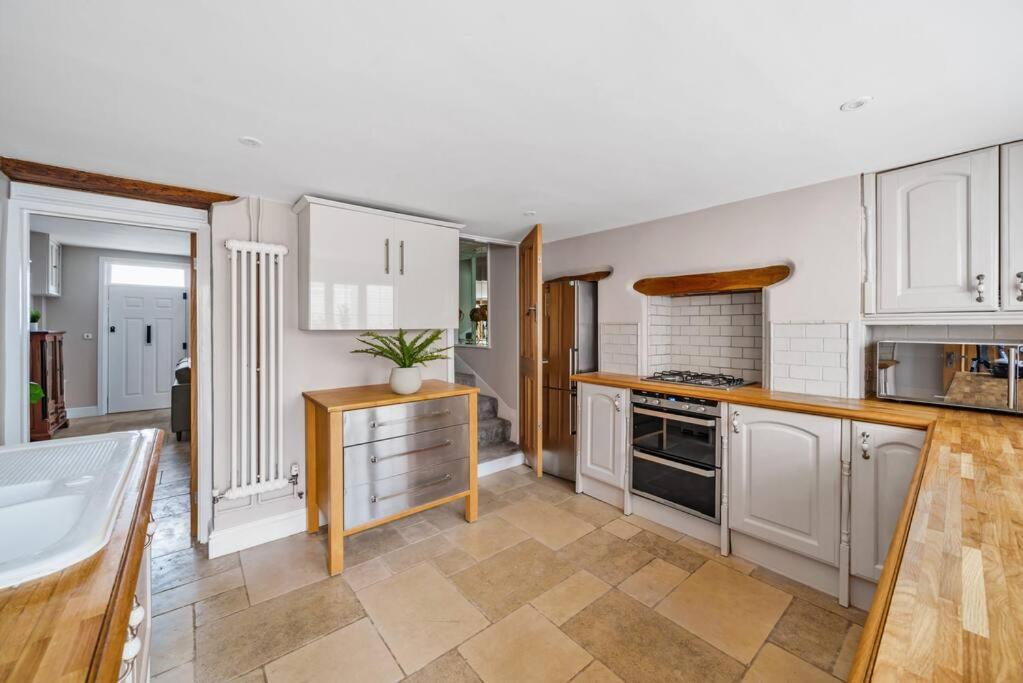 Fox Cottage, Within 5 Min Walk Of Bicester Village エクステリア 写真